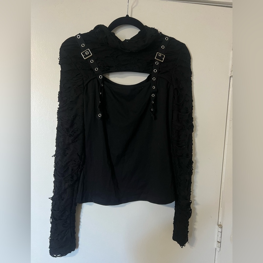 Black Key Hole Harness Top